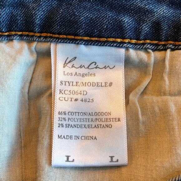 KanCan Distressed Button Fly Raw Hem Denim Shorts Size Large - Picture 4 of 8